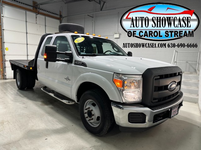 2015  Super Duty F-350 DRW XLT Flatbed in , 