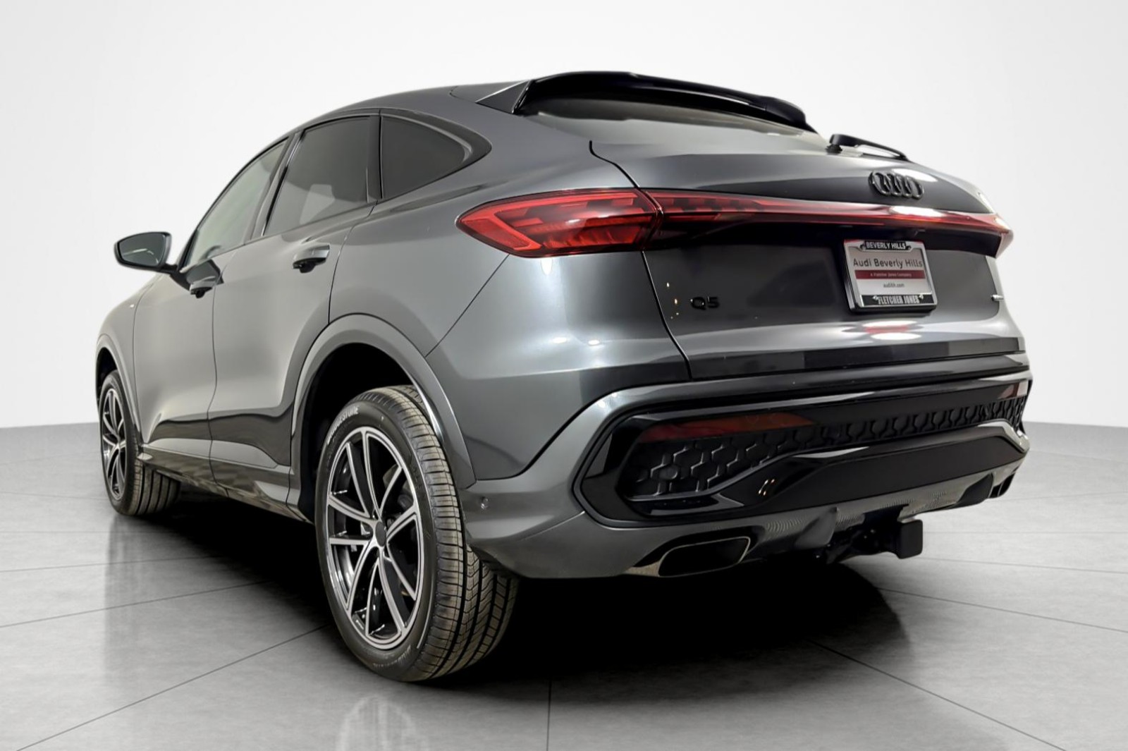 New 2026 Daytona Gray Pearl Effect Audi Premium Plus 2.0 TFSI quattro image 4