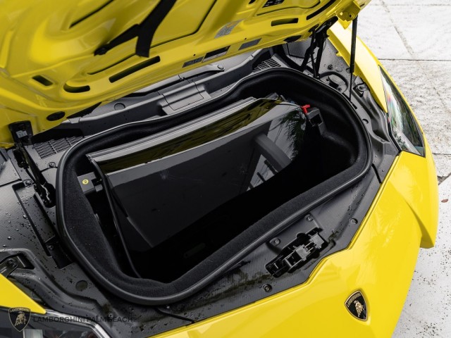 Lamborghini Aventador