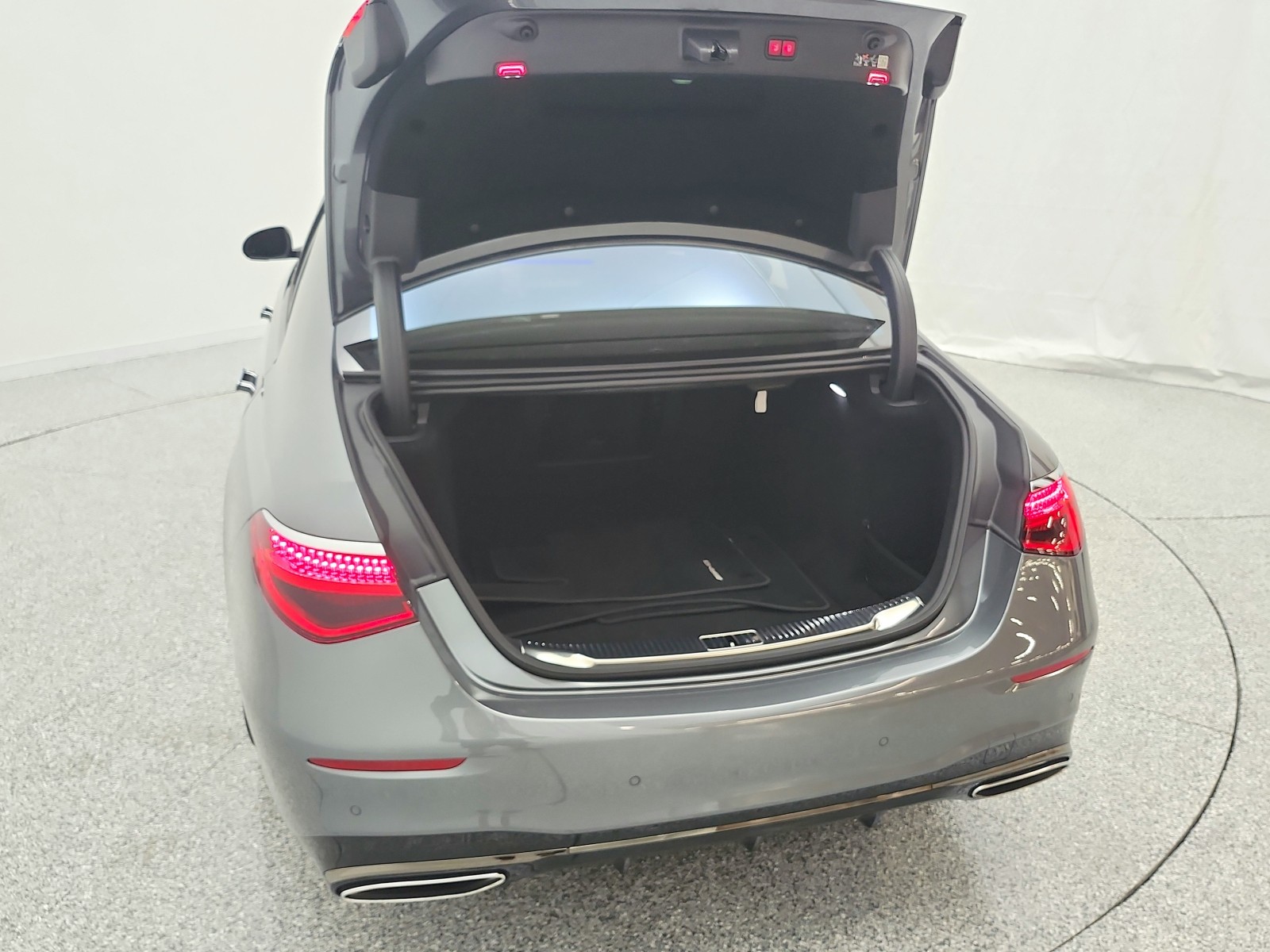 Certified Used 2025 Selenite Grey Metallic Mercedes-Benz S 580 4MATIC® Sedan image 24