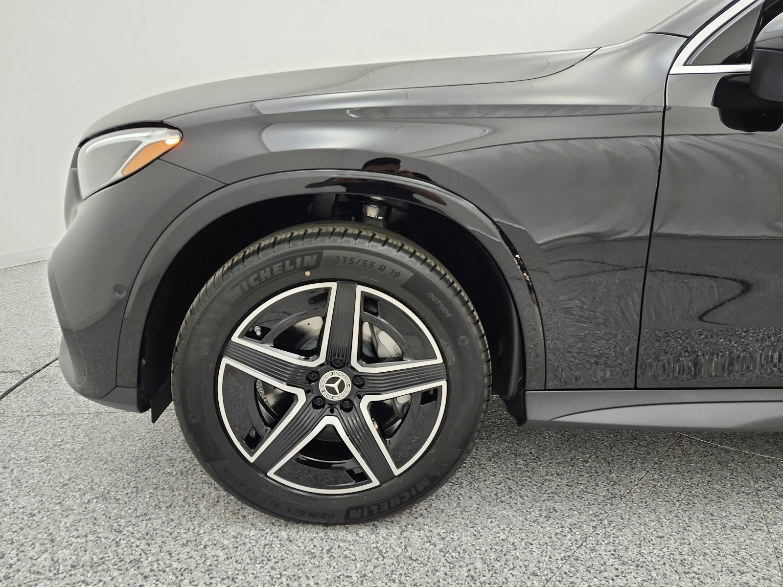 New 2027 Black Mercedes-Benz GLC 300 SUV image 13