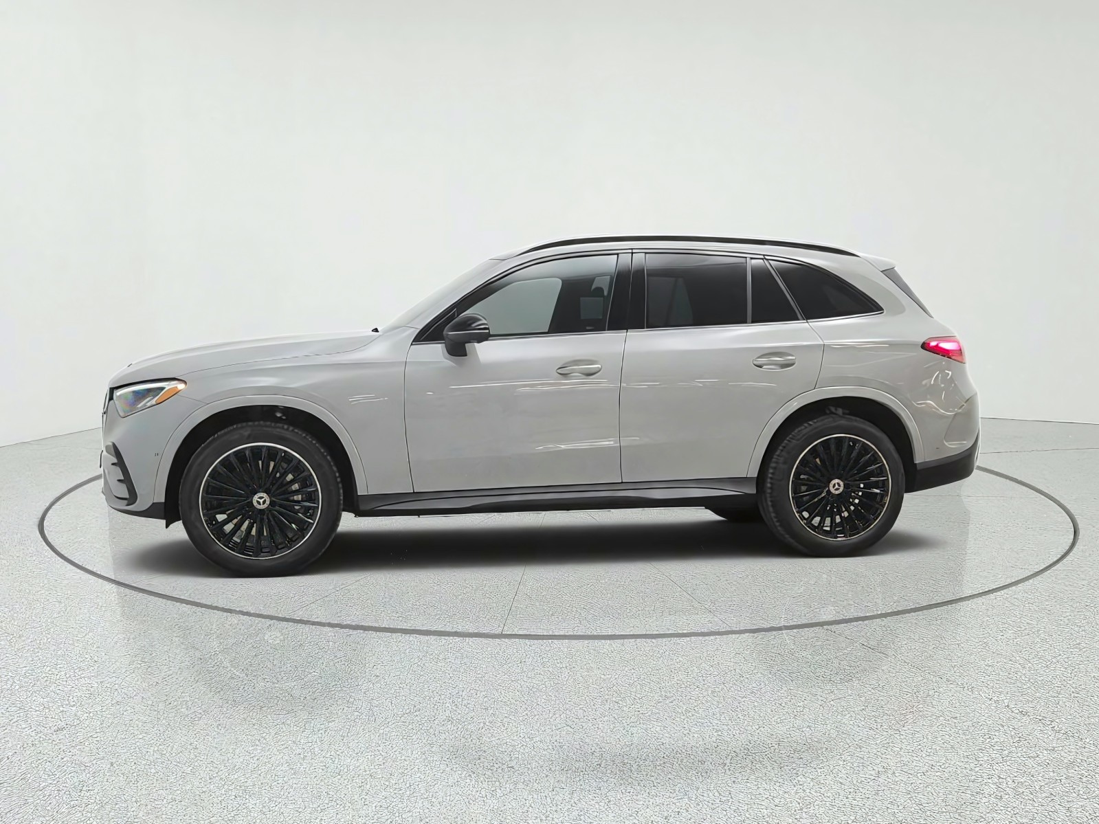 New 2027 MANUFAKTUR Alpine Grey Mercedes-Benz GLC 300 SUV image 8