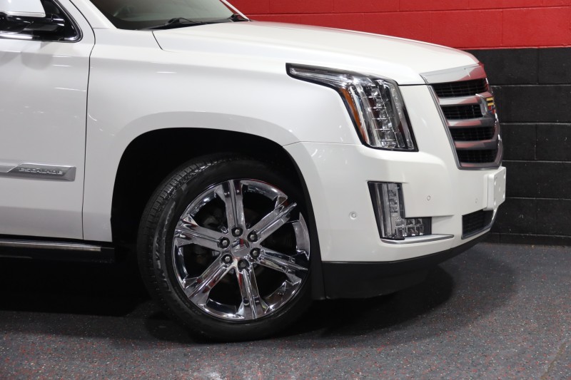 2017 Cadillac Escalade Premium Luxury 4WD 4dr Suv in , 