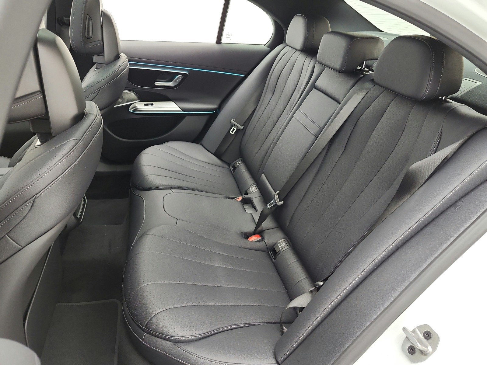 New 2026 Polar White Mercedes-Benz E 350 RWD Sedan image 11
