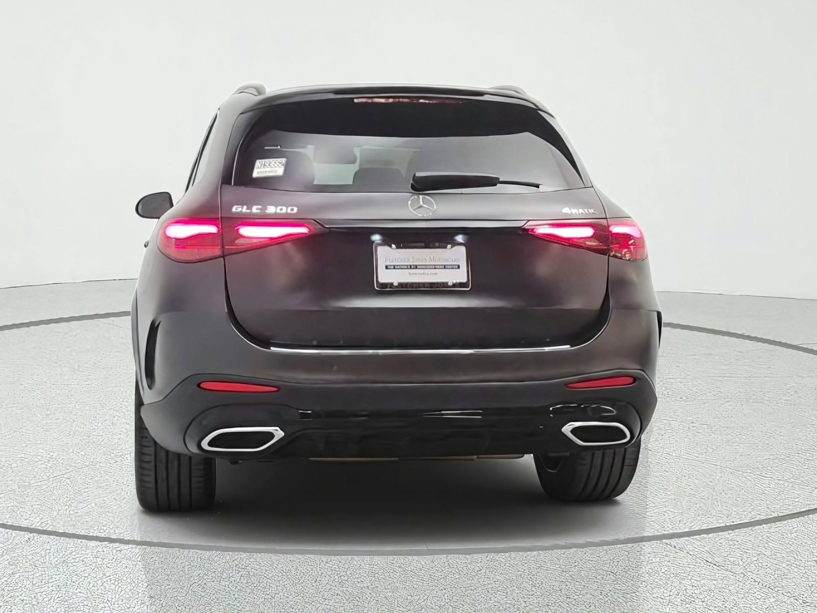 New 2026 MANUFAKTUR Graphite Grey Magno Mercedes-Benz GLC 300 4MATIC® SUV image 6