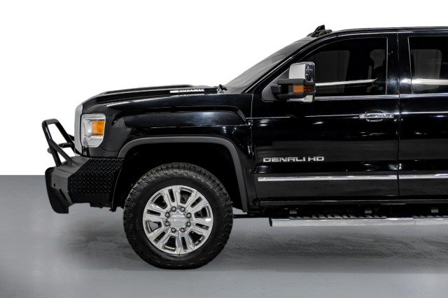 2019 GMC Sierra 2500HD Denali 10