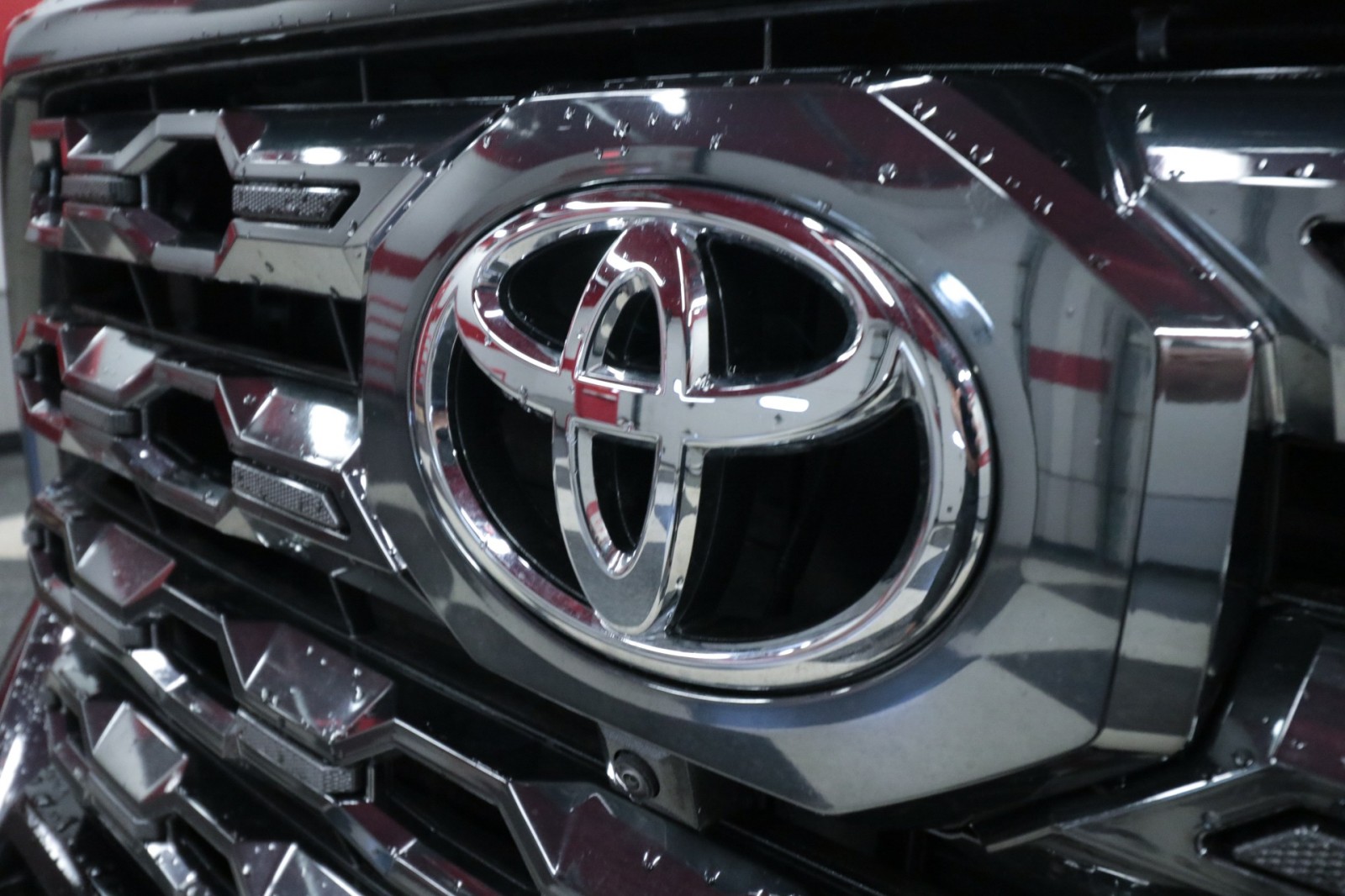 Used Car 2025 Toyota Tundra 4wd  Platinum Hybrid For Sale Under $60,000 In Austin, Texas