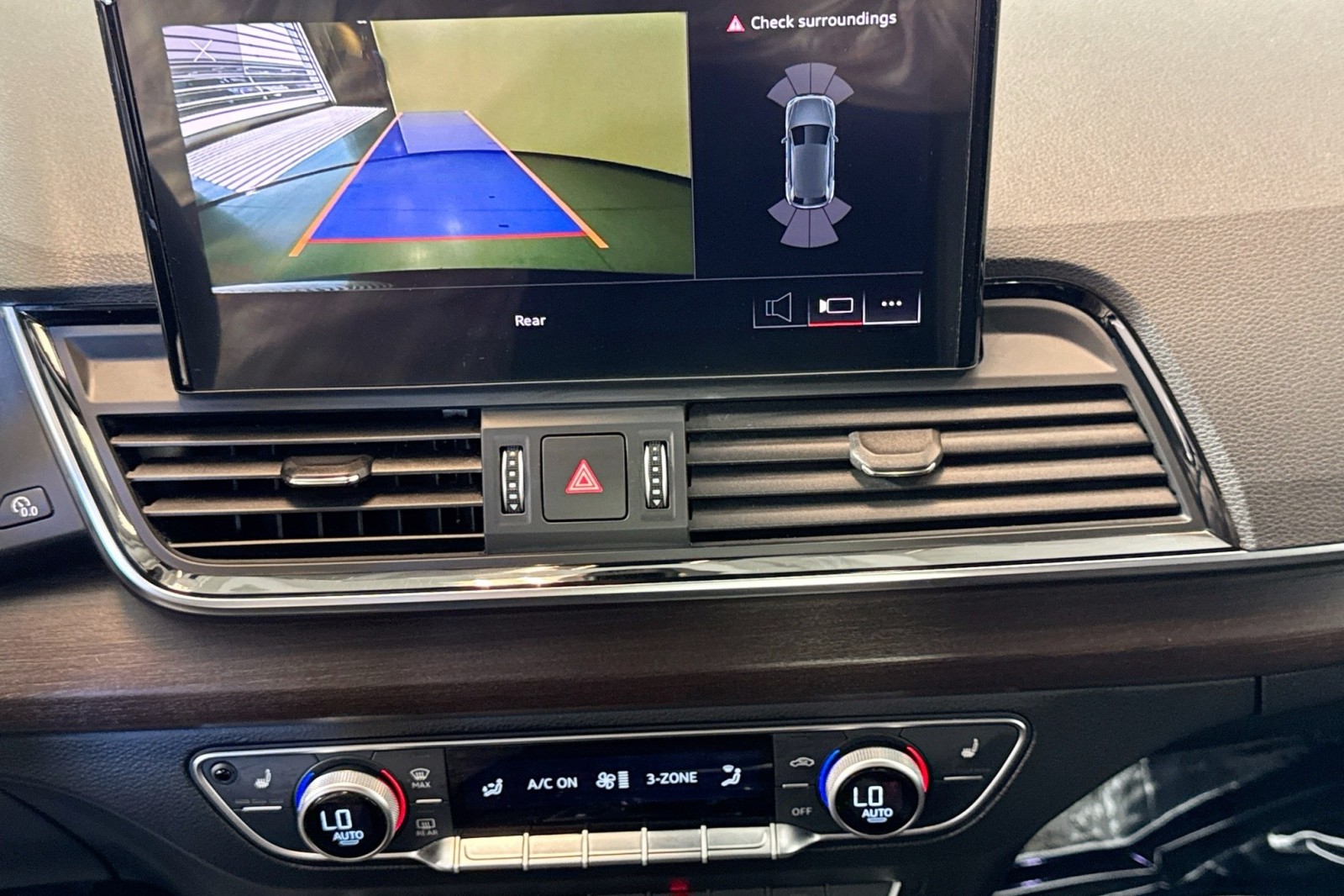 Used 2022 MYTHOS BLACK Audi S line Premium image 14