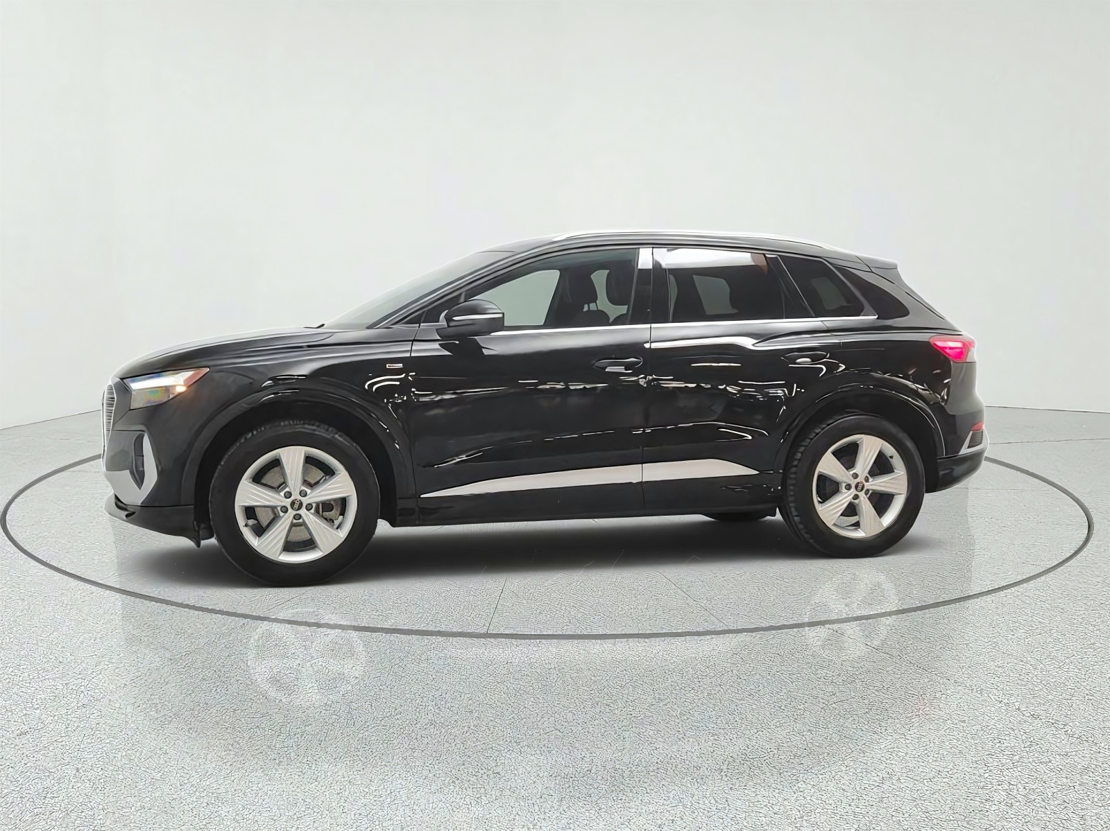 Used 2023 Mythos Black Metallic Audi Premium image 8