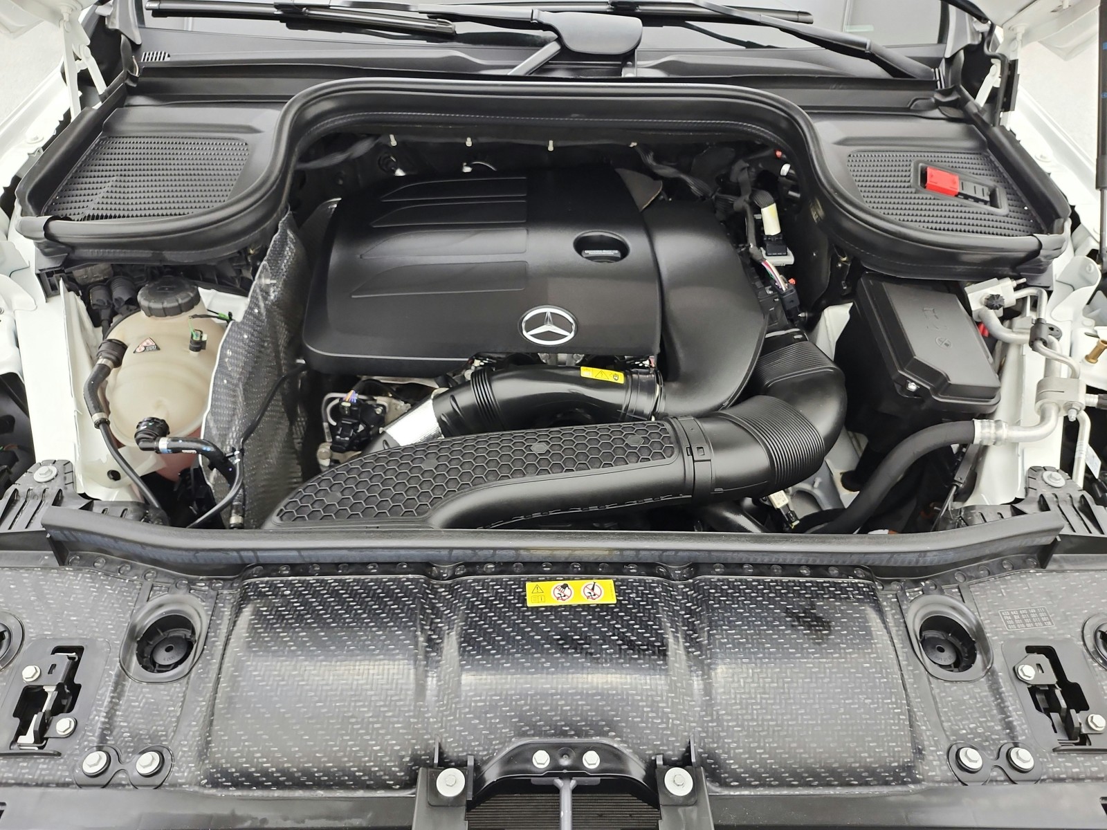 Used 2023 Polar White Mercedes-Benz GLE 350 SUV image 16