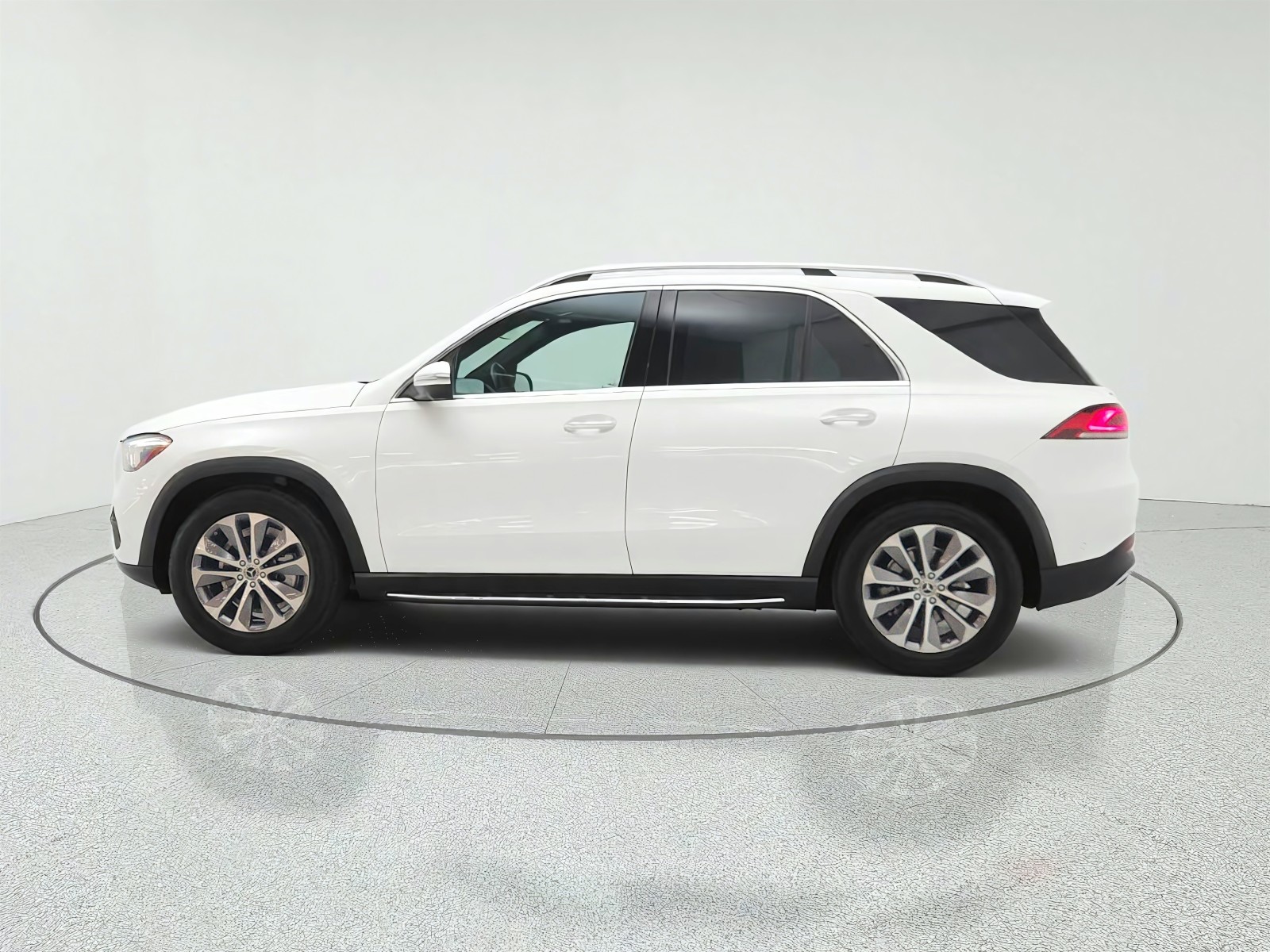 Used 2023 Polar White Mercedes-Benz GLE 350 SUV image 8