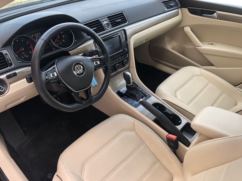 2016 Volkswagen Passat 1.8T SE w/Technology in CHESTERFIELD, Missouri
