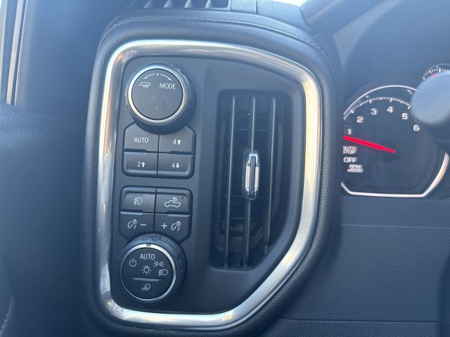 ChevroletSilverado 1500 LTD18