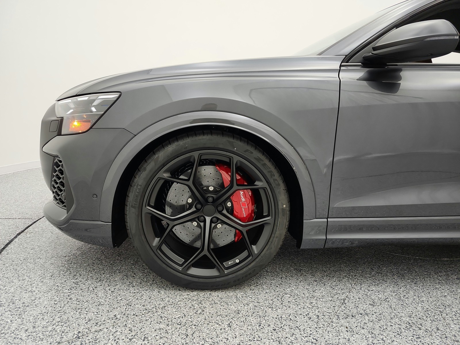 New 2026 Daytona Gray Pearl Effect Audi performance quattro image 11