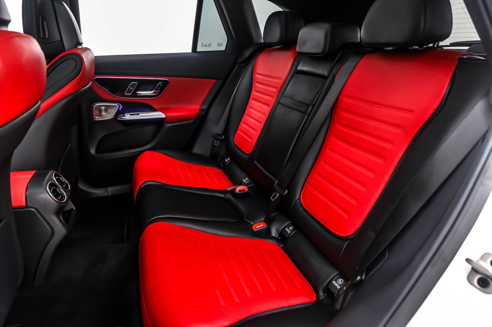 New 2026 Polar White Mercedes-Benz GLC 300 image 8