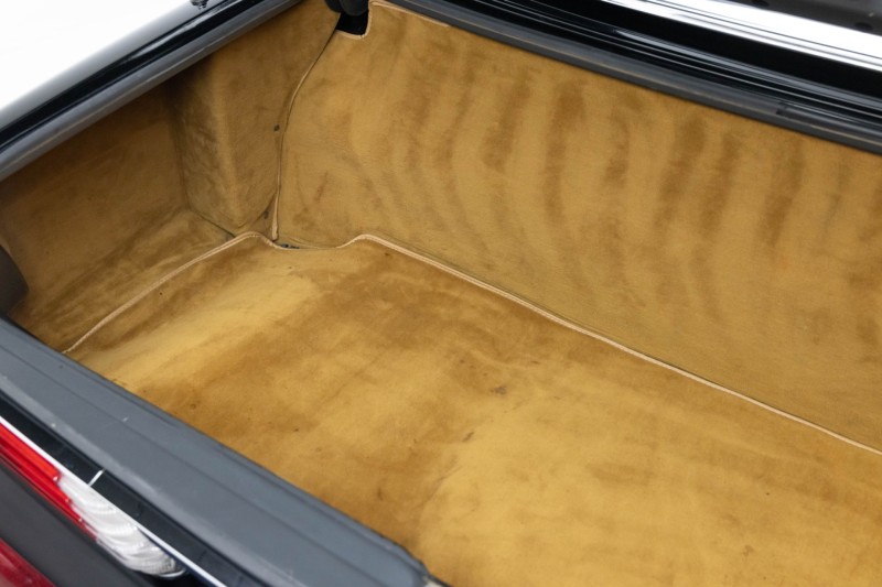 1989 Mercedes-Benz 560SL 560SL in , 