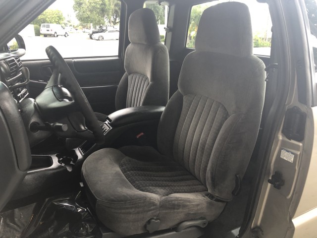 2001 Chevrolet S-10 LS Clean CarFax Cloth Seats 3rd Rear Door Jump Seat in pompano beach, Florida
