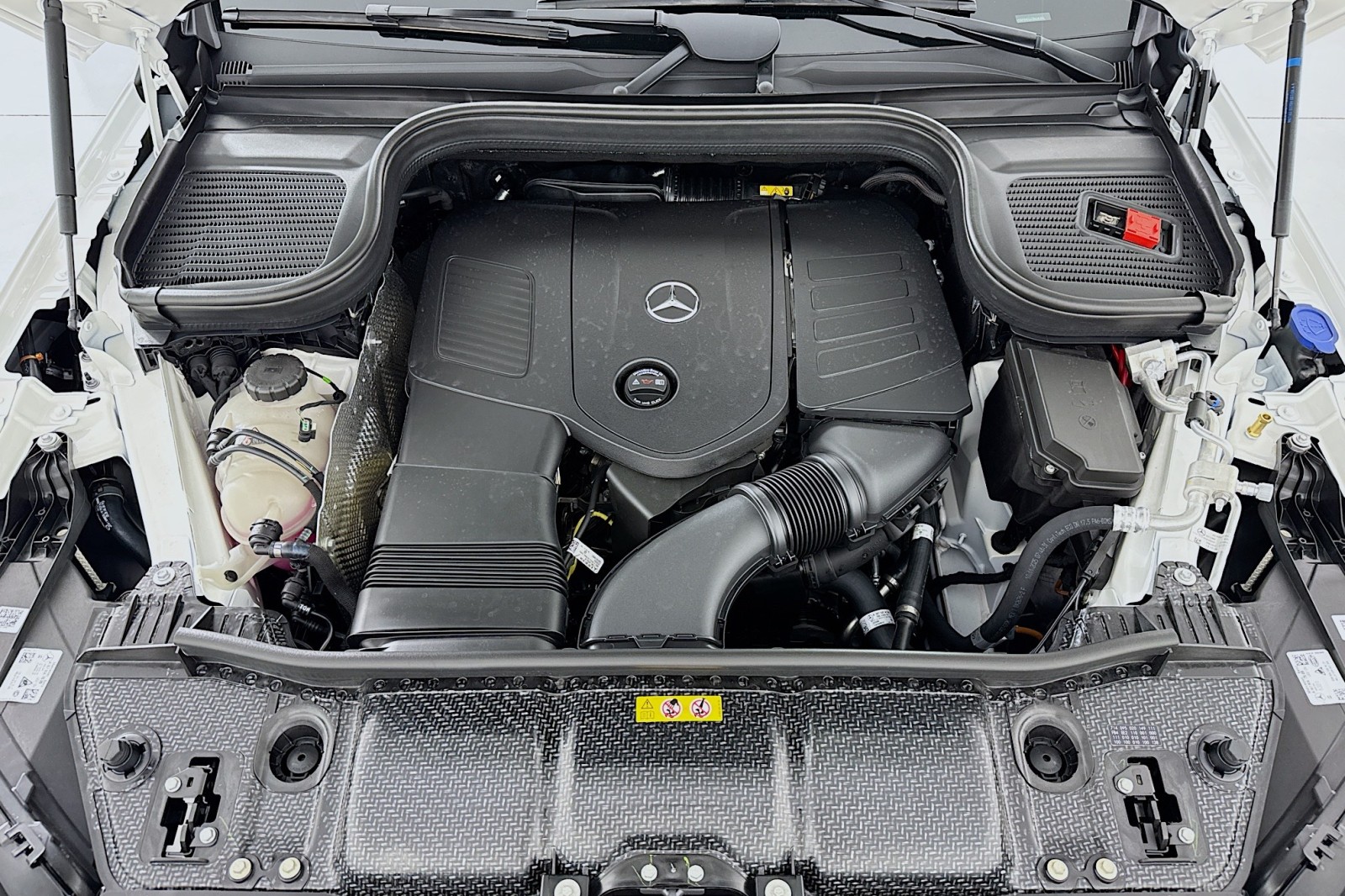 New 2026 Polar White Mercedes-Benz GLE 350 SUV image 11