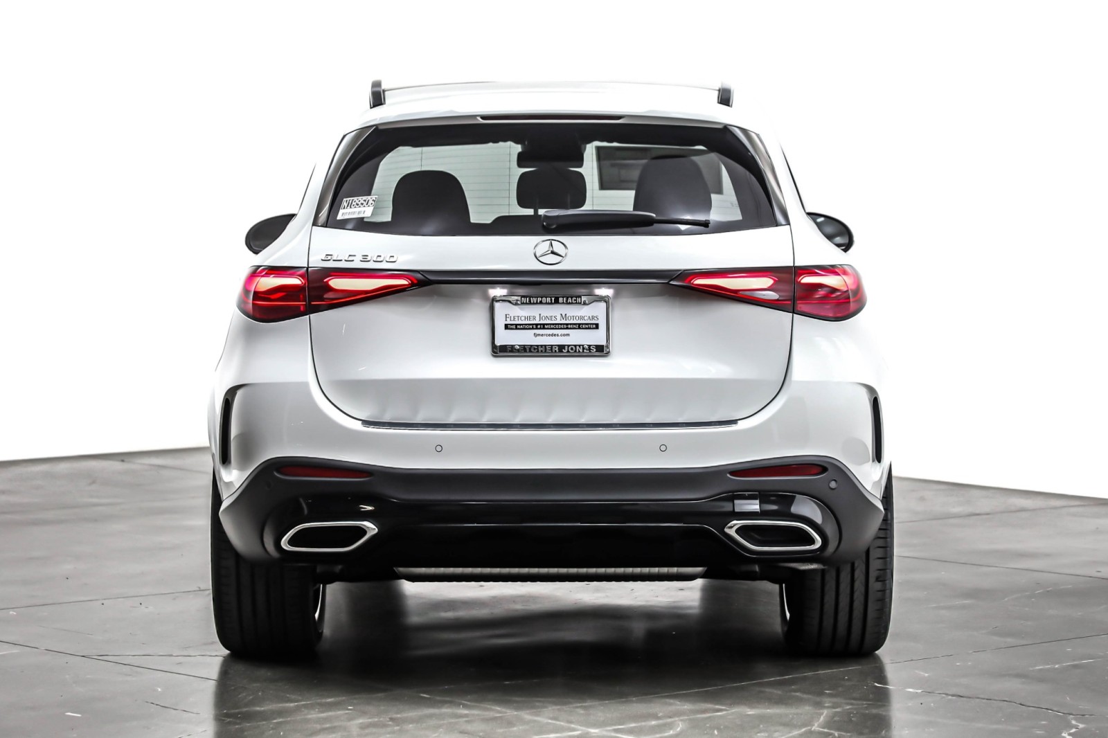 New 2026 Polar White Mercedes-Benz GLC 300 image 3