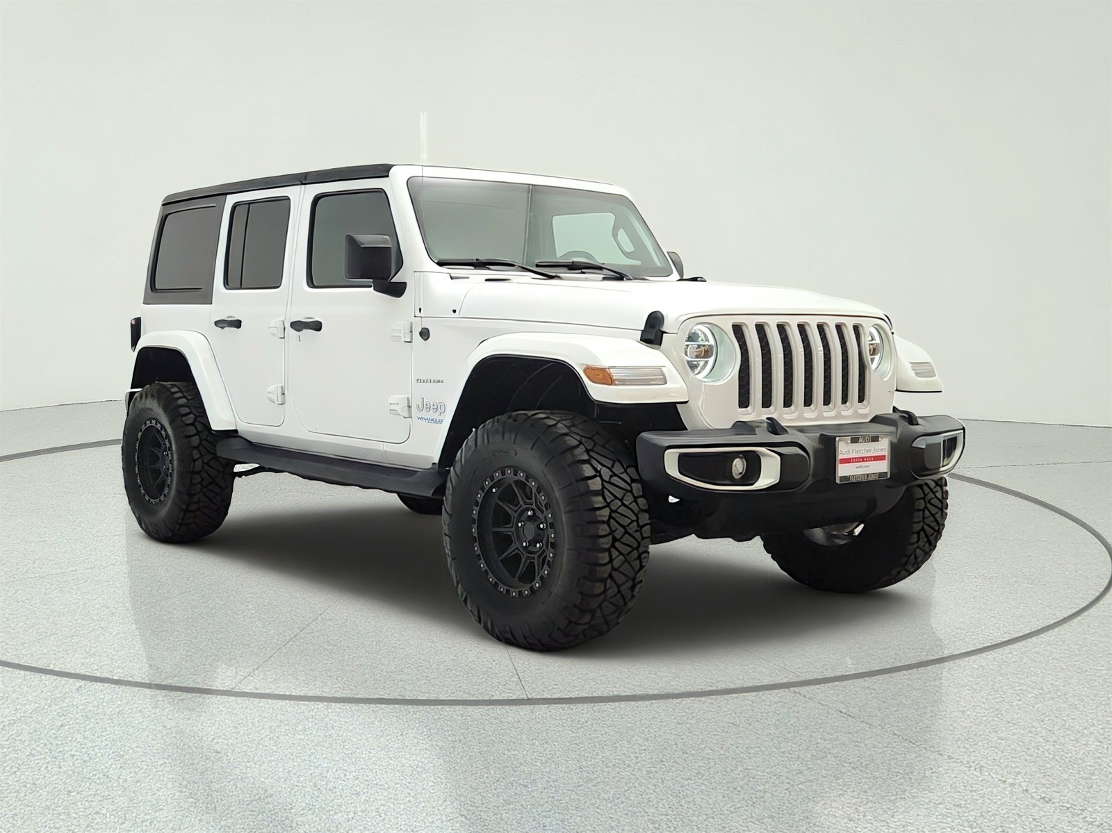 Used 2021 Bright White Clearcoat Jeep Unlimited Sahara 4x4 image 3