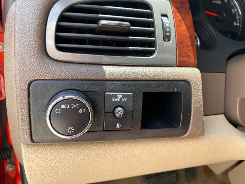 2009 Chevrolet Avalanche LT PU LOW MILES 58,696 in ,