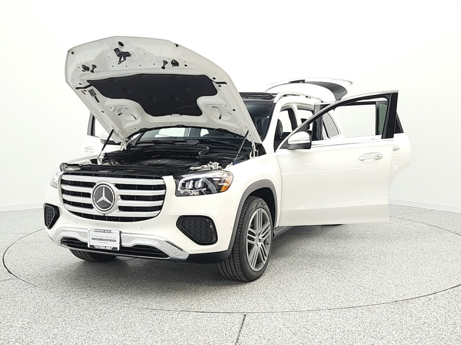 Certified Used 2025 Polar White Mercedes-Benz GLS 450 4MATIC® SUV image 32