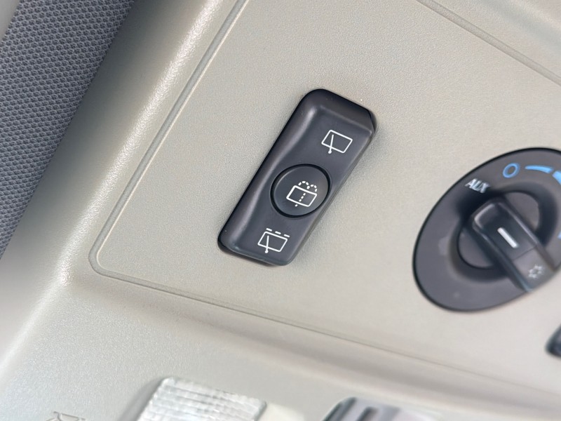 2008 Cadillac SRX SUNROOF LOW MILES 52,938 in , 
