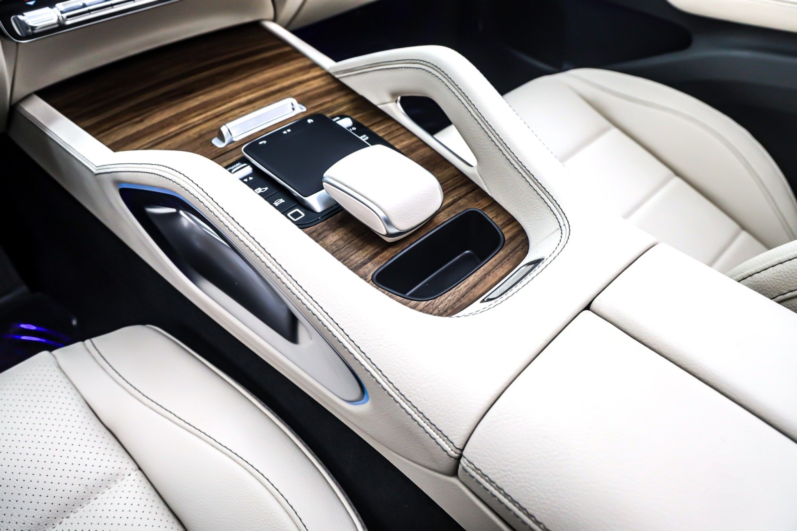 New 2026 Polar White Mercedes-Benz GLE 350 image 6