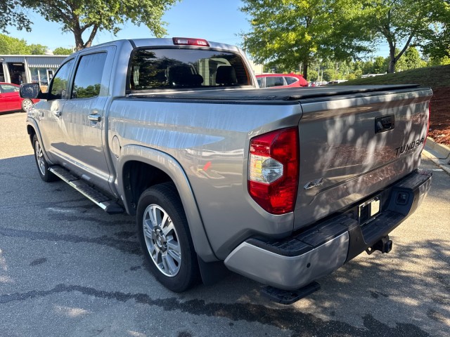 ToyotaTundra 4WD Truck5