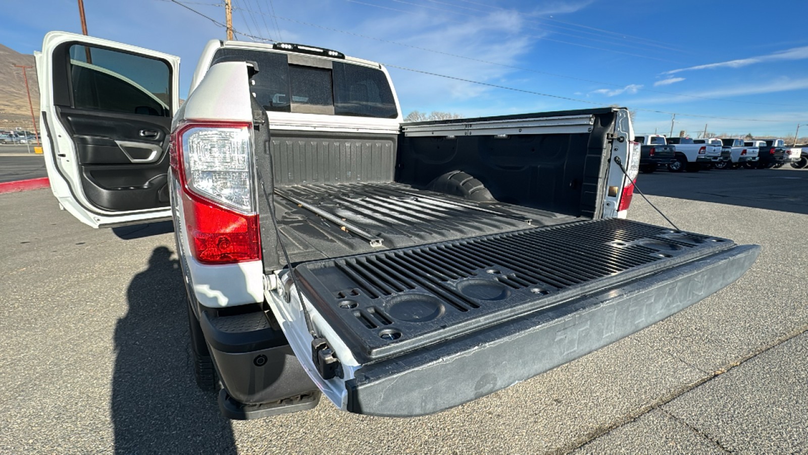 2018 Nissan Titan XD PRO-4X 12