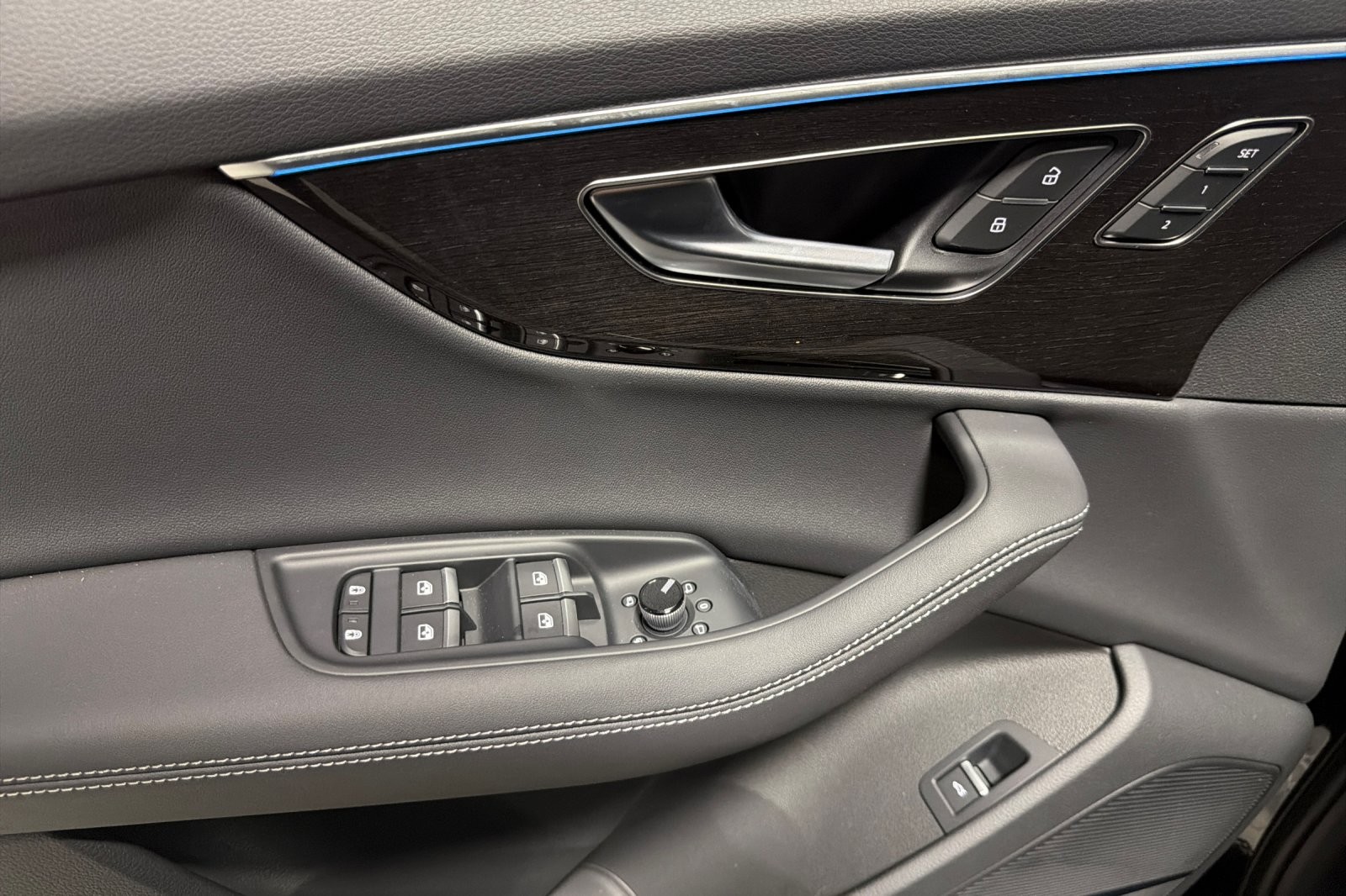 New 2026 Daytona Gray Pearl Effect Audi S line Premium Plus 55 quattro *Ltd Avail* image 10