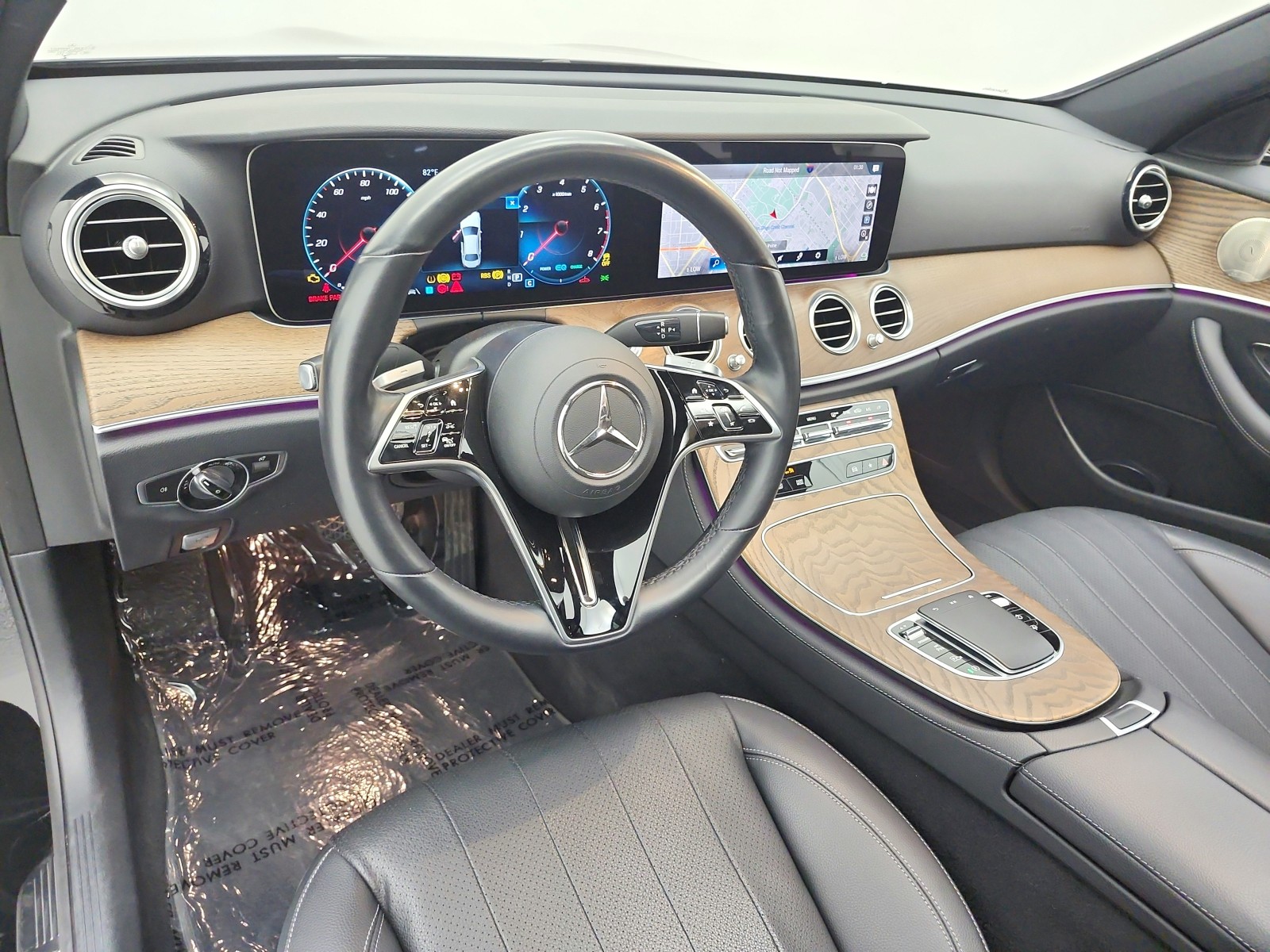 Used 2022 Black Mercedes-Benz E 450 4MATIC® Sedan image 9