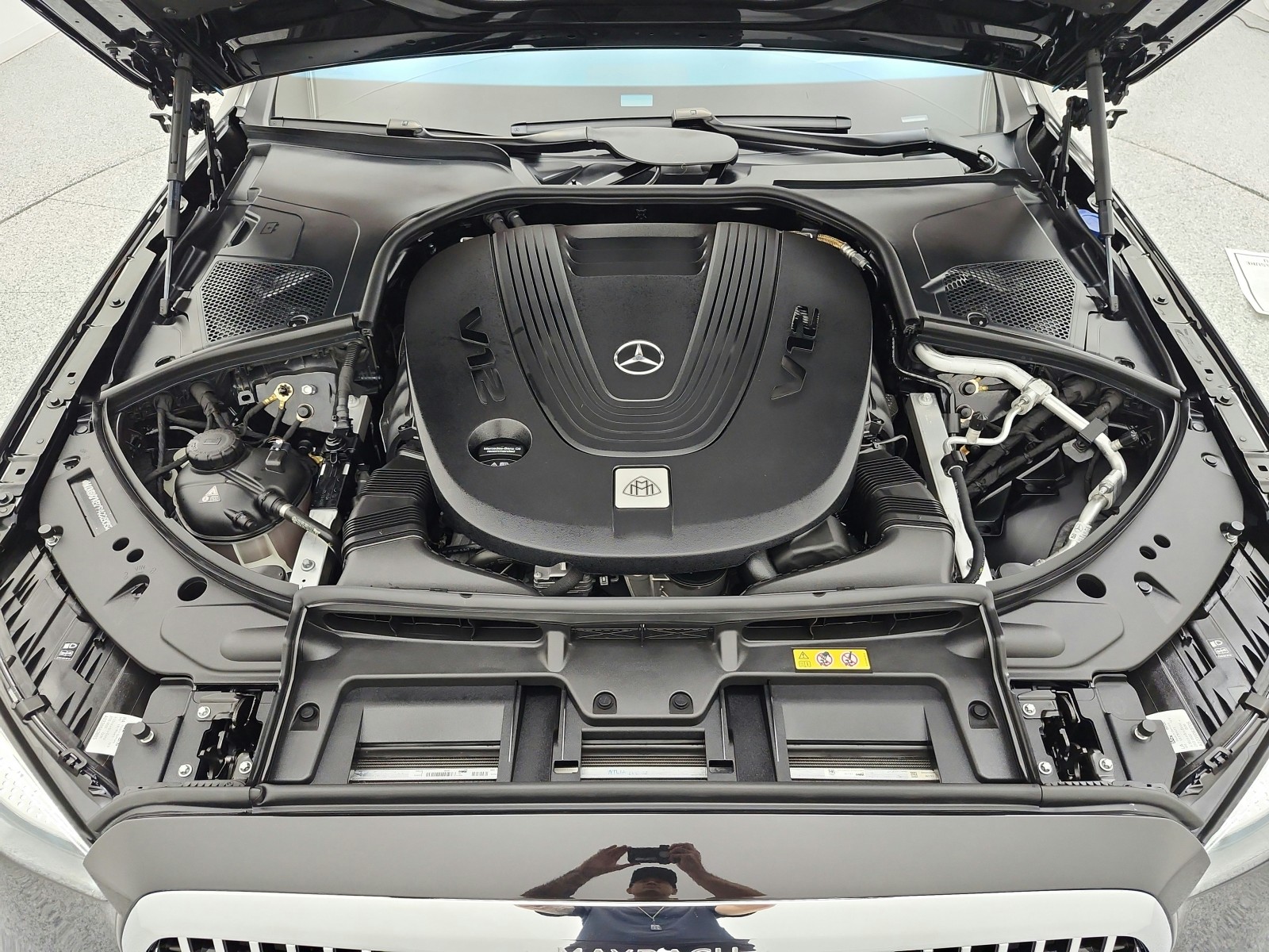 Certified Used 2023 Obsidian Black Mercedes-Benz Maybach S 680 4MATIC® Sedan image 17