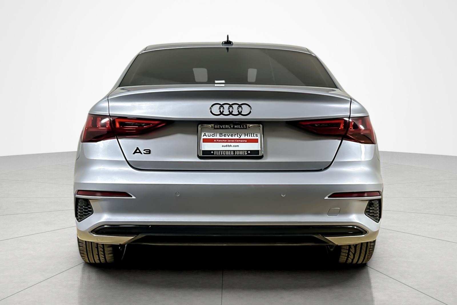 Used 2023 Florett Silver Metallic Audi Premium 40 TFSI image 4