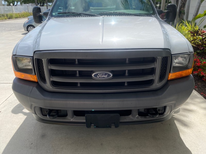 2001 Ford Super Duty F-350 DRW XL 1 OWNER LOW MILES 14,269 in , 