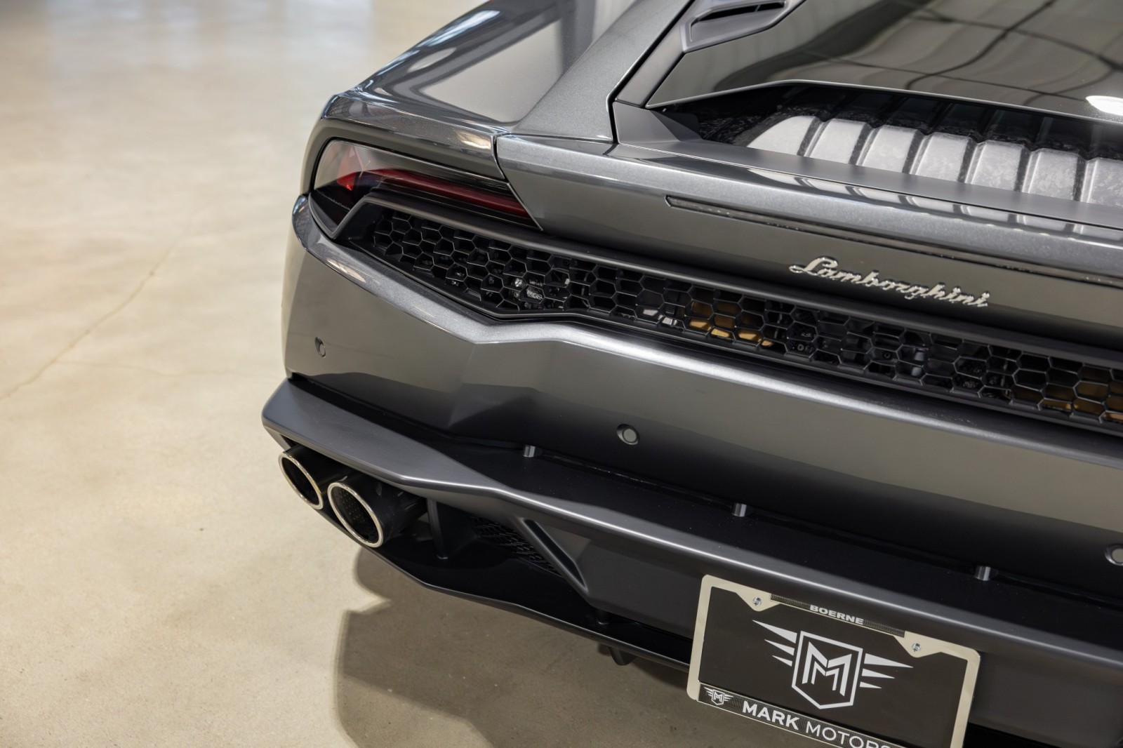 Used Car 2015 Lamborghini Huracan  Lp 610-4 - Transparent Engine Bonnet - Front Lift - Carbon Ceramic Brakes For Sale Under $240,000 In Boerne, Texas