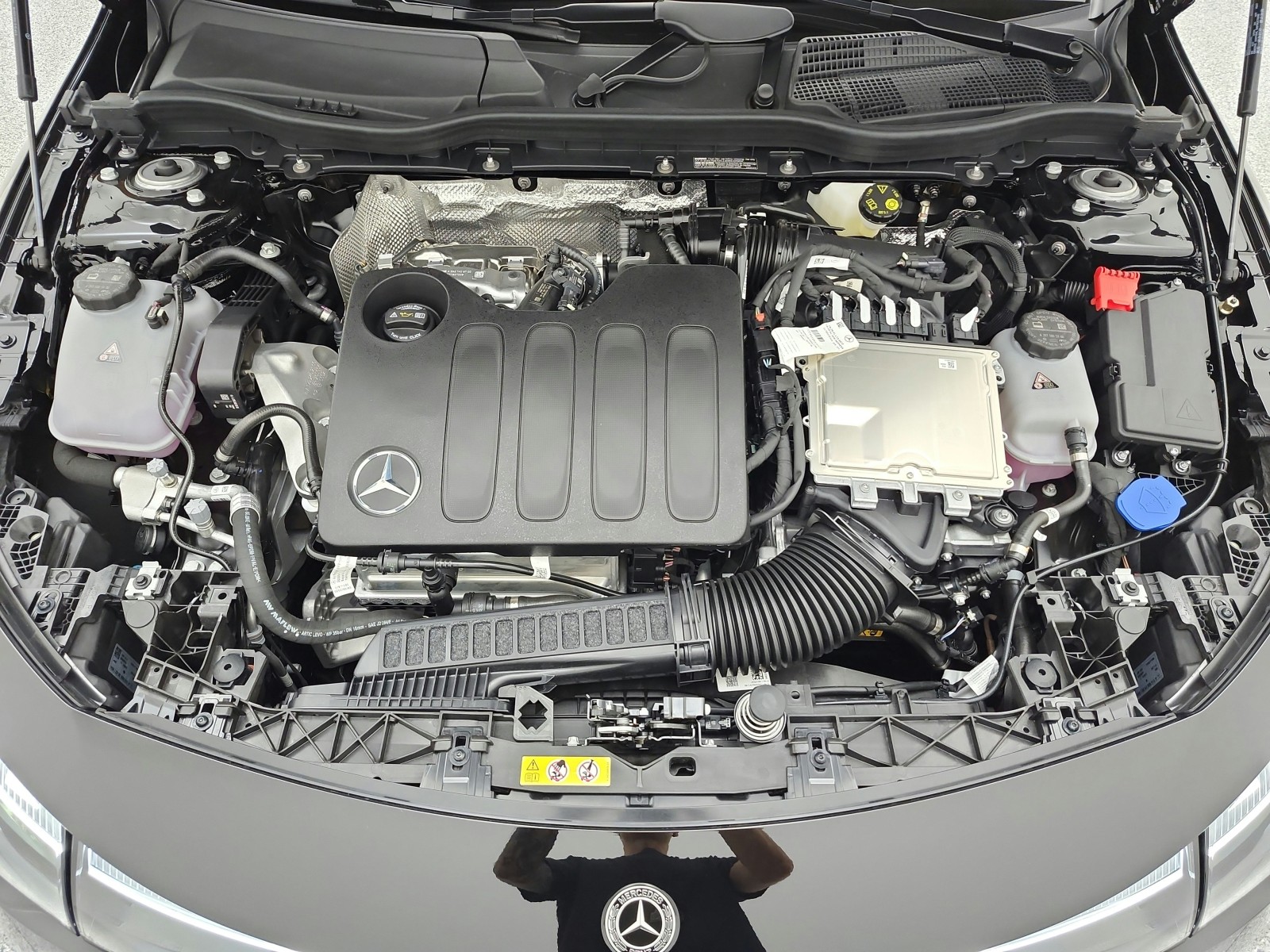 New 2027 Night Black Mercedes-Benz CLA 220 Hybrid FWD image 12