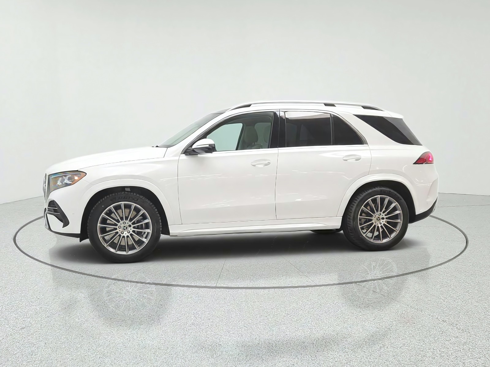 New 2027 Polar White Mercedes-Benz GLE 450 4MATIC® SUV image 8