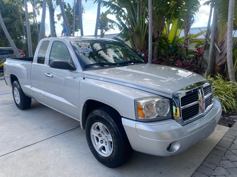 2006 Dodge Dakota SLT CLUB CAB LOW MILES 55,990 in , 