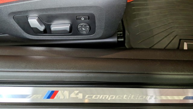 2022 BMW M4 Competition xDrive 29