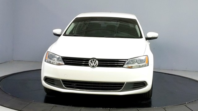 2013 Volkswagen Jetta Sedan SE w/Convenience 2