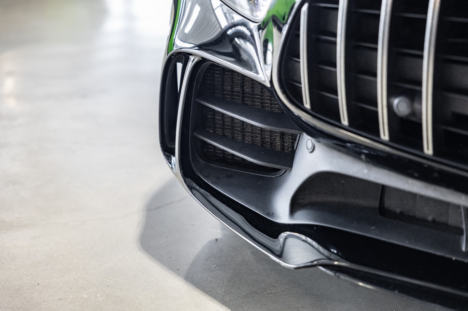 Used Car 2018 Mercedes-benz Amg Gt  Amg Gt R - Original Msrp $174,940 - Amg Exterior Carbon Fiber Package Ii - Burmester High End For Sale Under $110,000 In Boerne, Texas