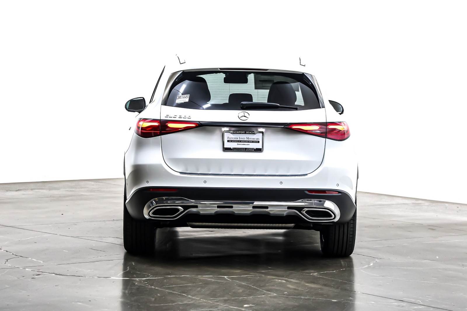 New 2026 Polar White Mercedes-Benz GLC 300 SUV image 3