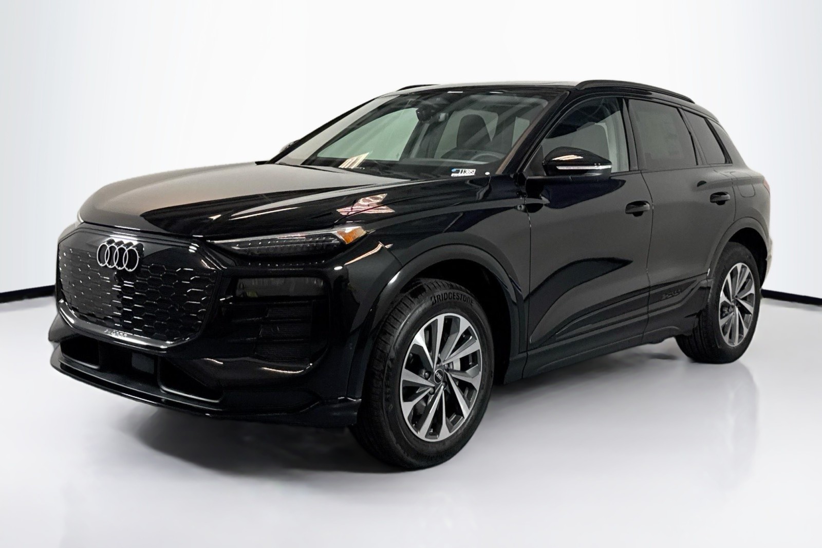 2025 Audi Q6 e-tron Premium Plus quattro