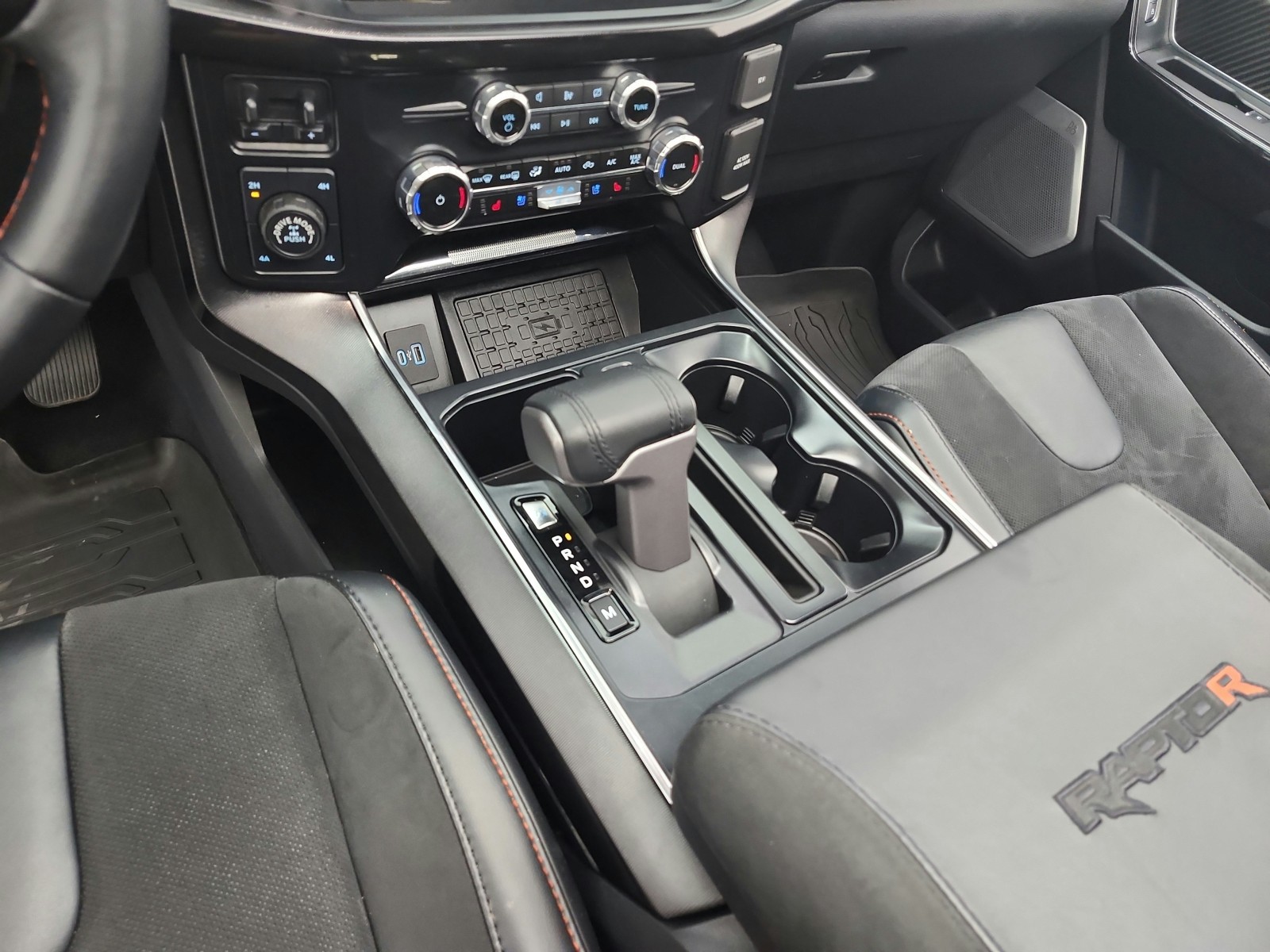 Used 2023 Agate Black Metallic Ford Raptor 4WD SuperCrew 5.5