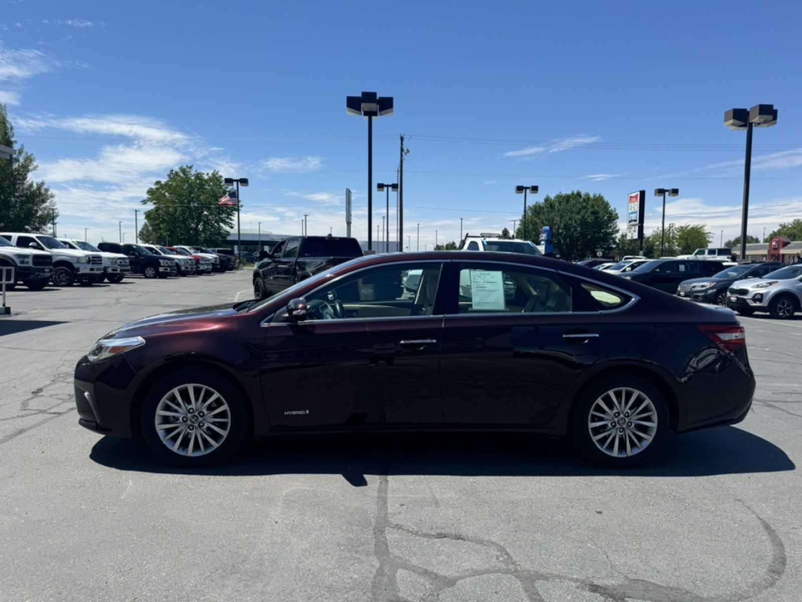 2018 Toyota Avalon Hybrid Limited 3