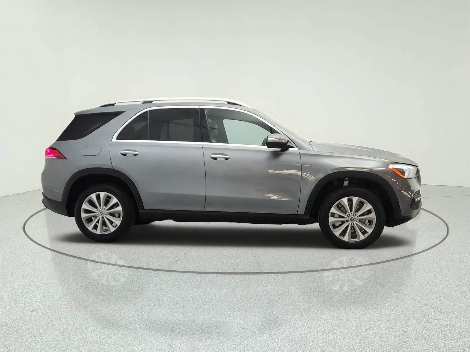 Used 2023 Selenite Grey Metallic Mercedes-Benz GLE 350 SUV image 4