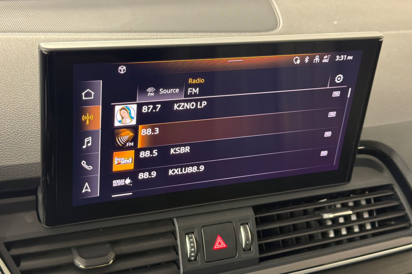 Used 2023 Mythos Black Metallic Audi Premium Plus 40 TFSI quattro image 17