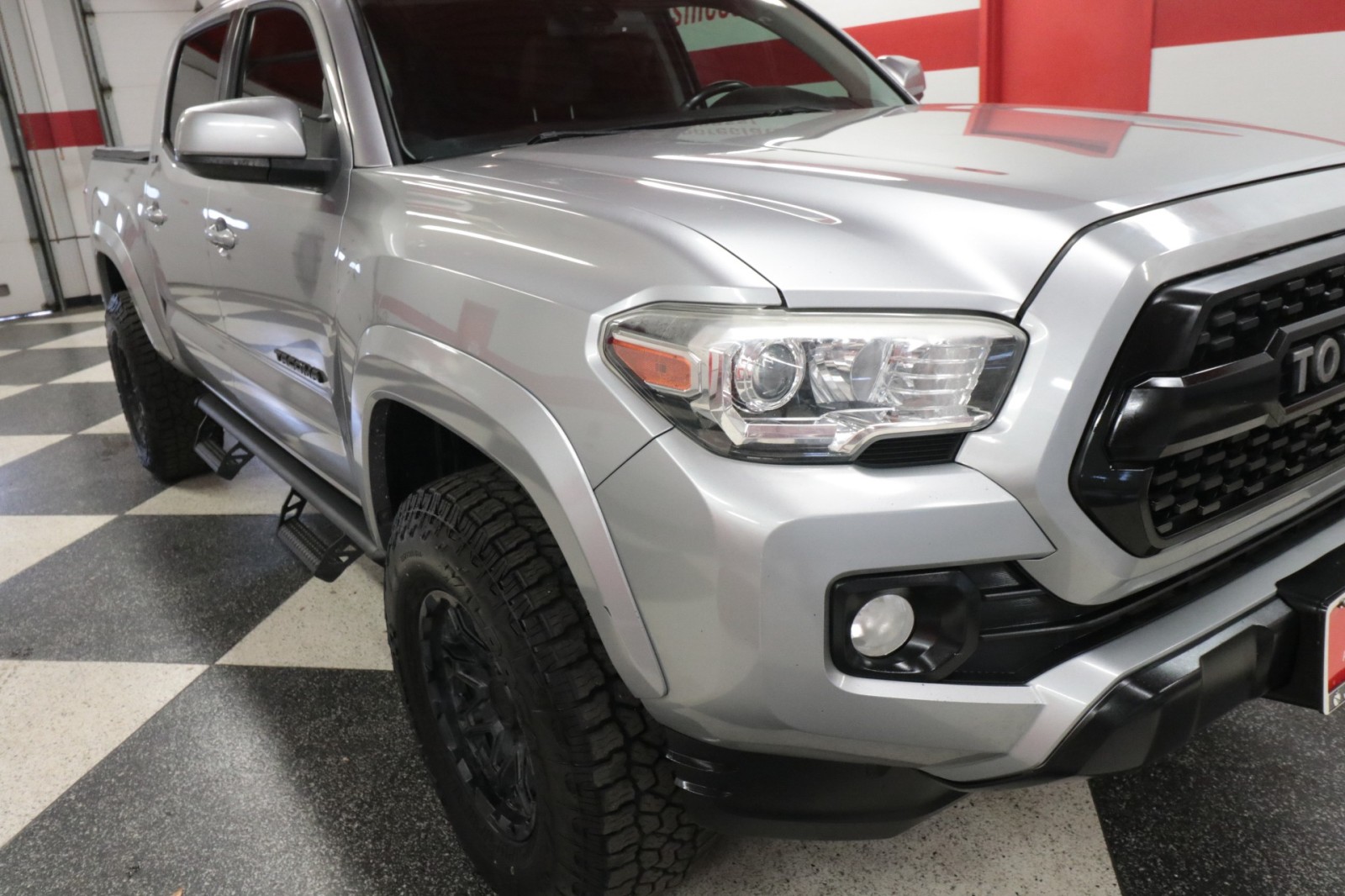 Used Car 2018 Toyota Tacoma  Sr5 For Sale Under $25,000 In Austin, Texas