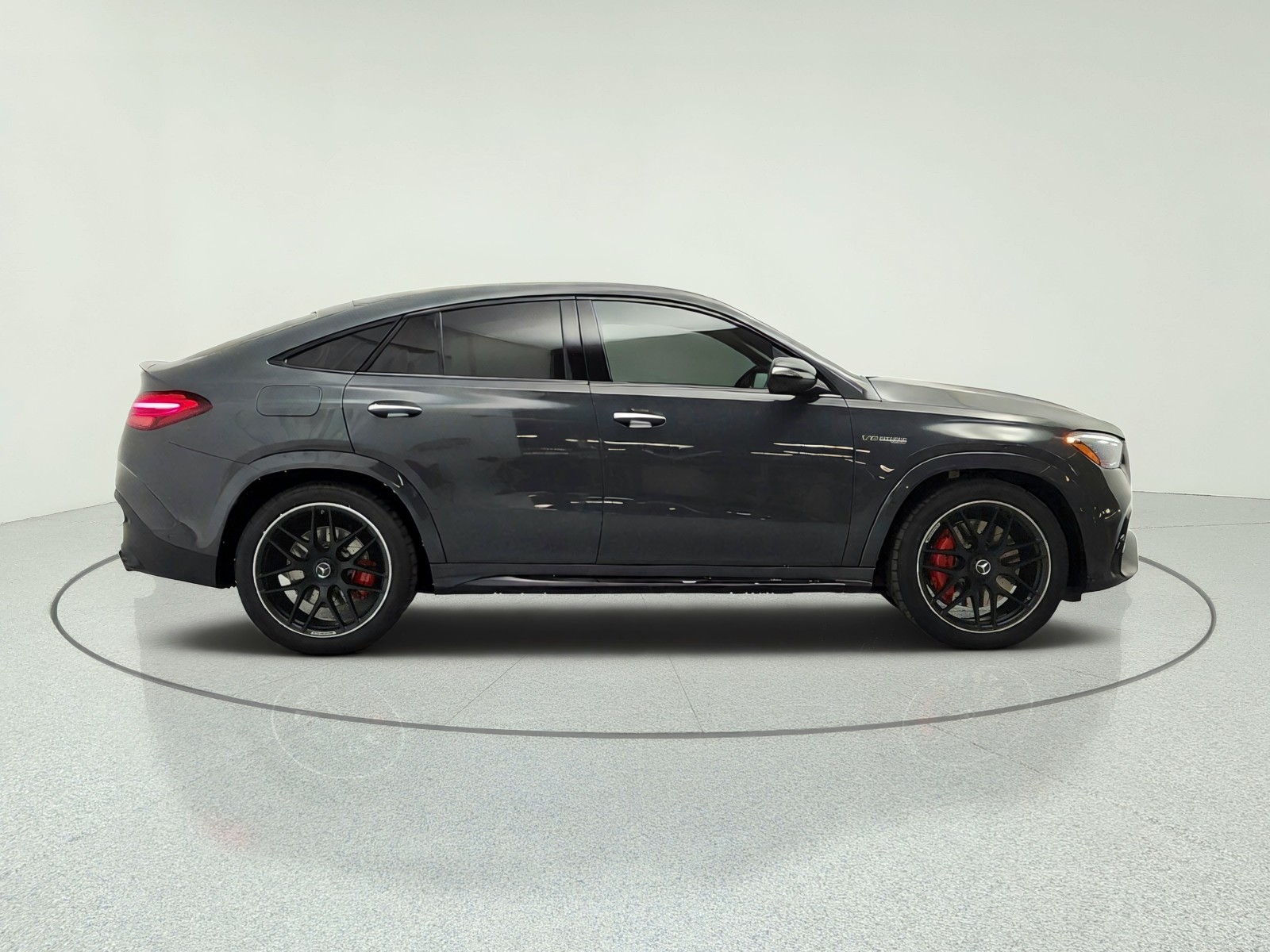 New 2026 MANUFAKTUR Silicon Grey Mercedes-Benz AMG® GLE 63 S 4MATIC+ Coupe image 4